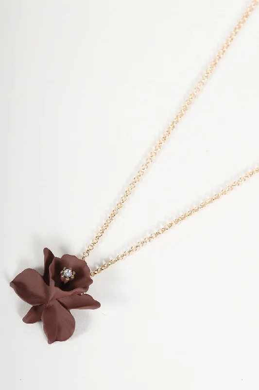 Taupe Flower Pendant Necklace