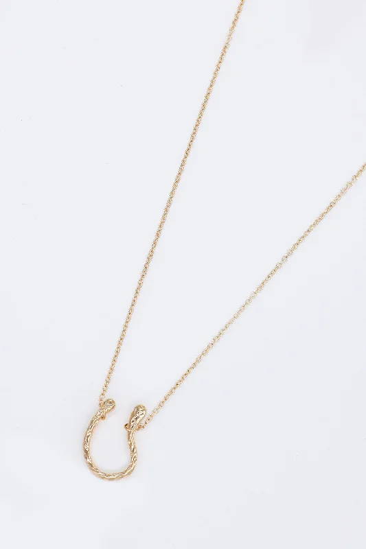 U Pendant Necklace in Gold