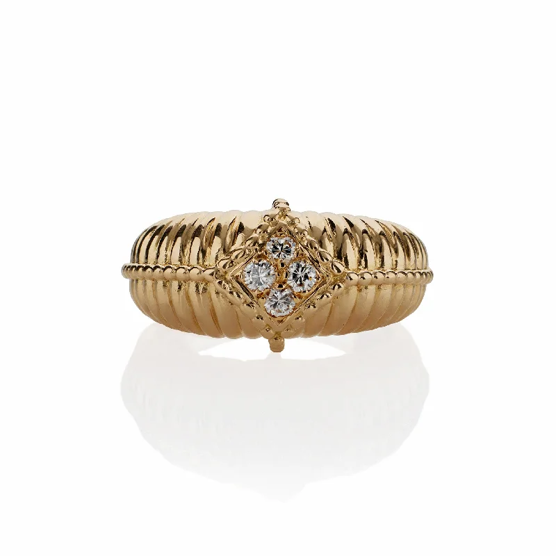 Van Cleef & Arpels 18K Gold and Diamond Ring