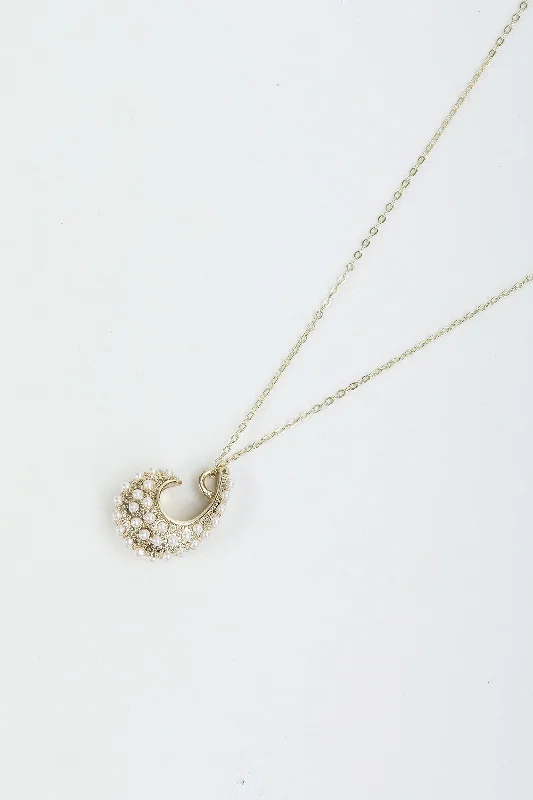 Faux Pearl Gold Pendant Necklace