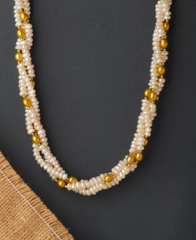 Fashionable Real Pearl Necklace